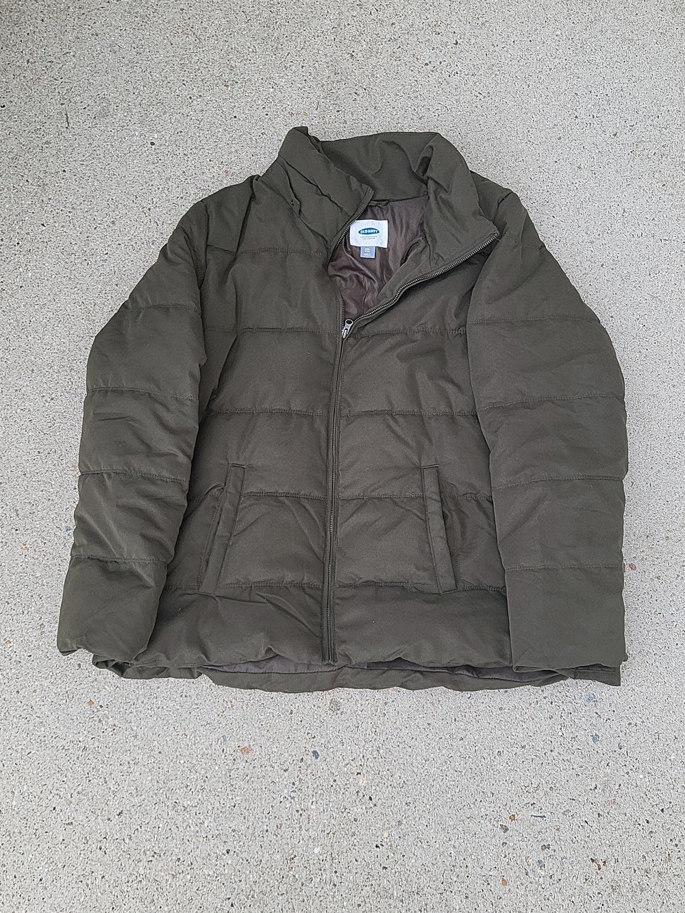 Old Navy Men's Olive Green Quilted Puffer Jacket